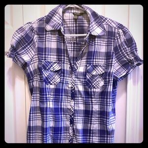 Purple and white short sleeve snap up shirt